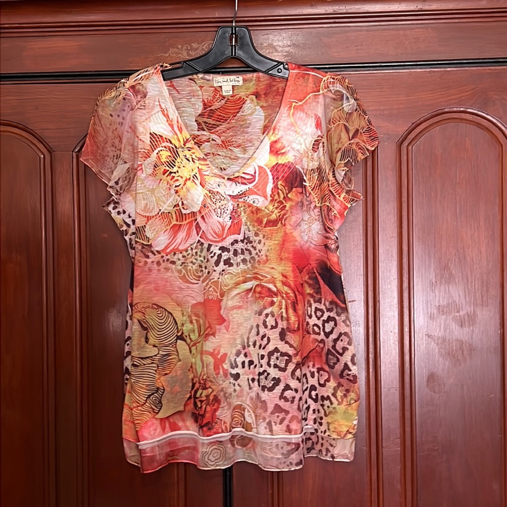 Live and Let Live Boho V Neck Embellished Front Size Medium
